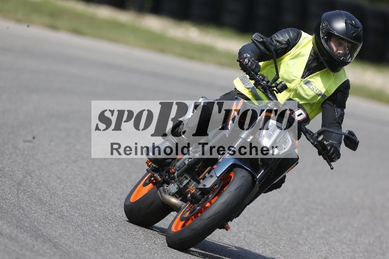 /Archiv-2025/49 26.08.2025 Cornu Master School ADR/gruen-vert/0